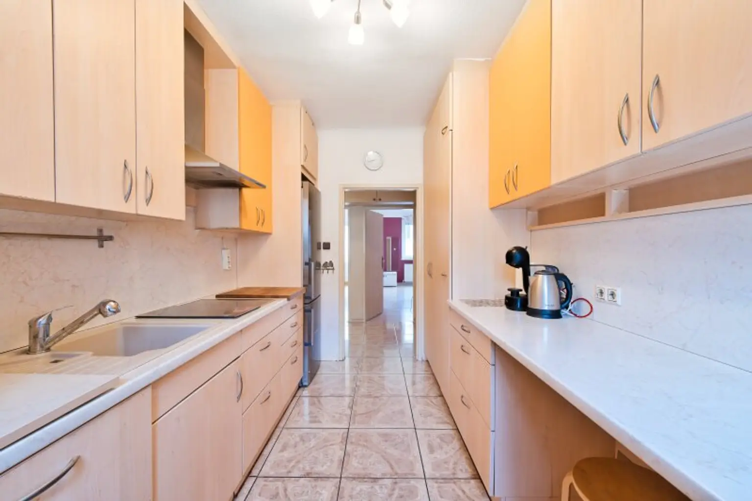 Platz für Ihre Wohnideen: 3-Zimmer-Wohnung in ruhiger Lage von Meidling mit eigener Garage!
