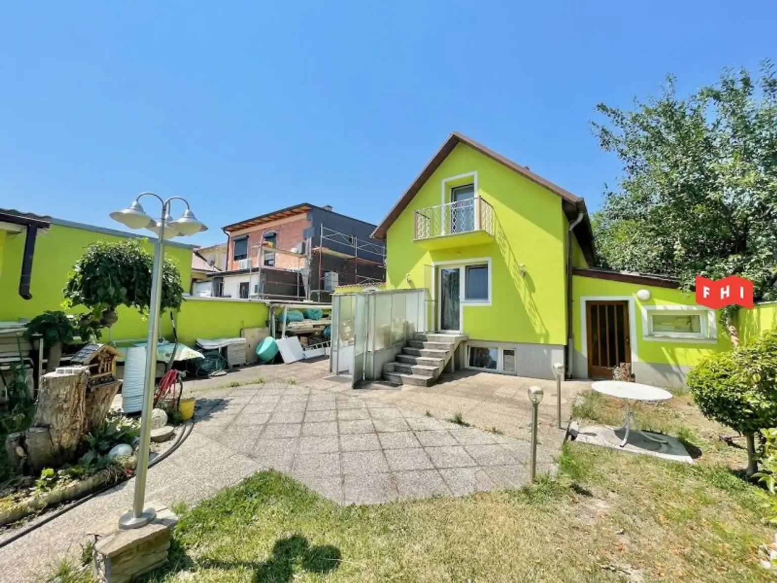 Erweiterbares 4 Zimmer Einfamilienhaus mit Garage, Pool & Gartenhaus