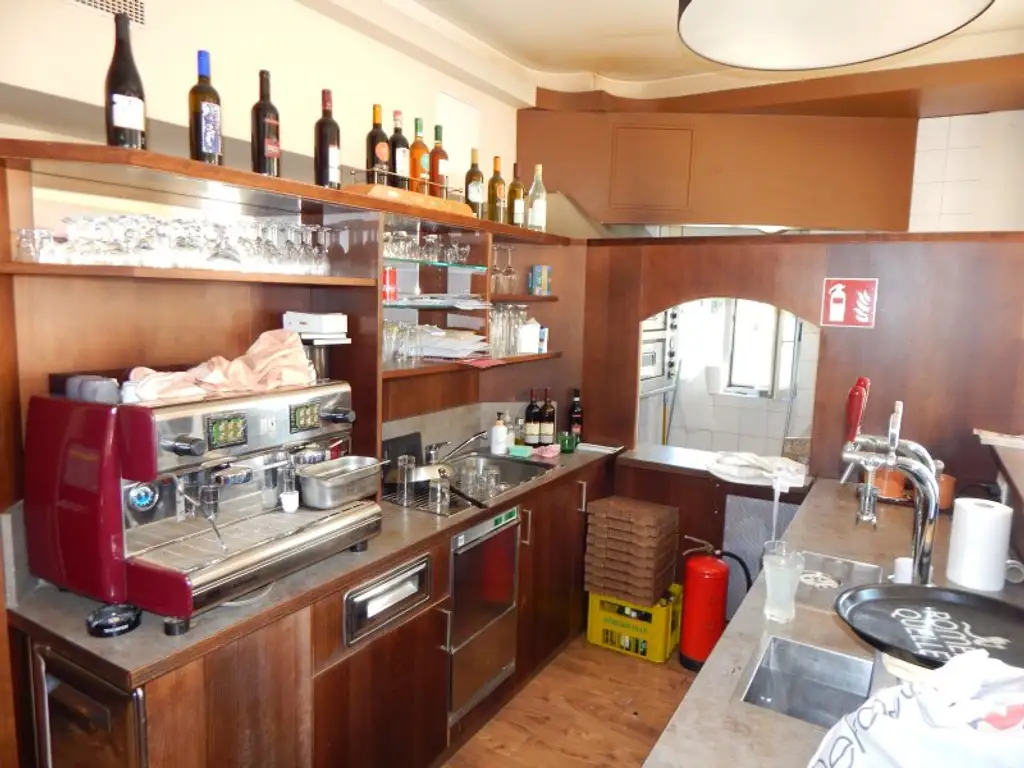 Pizzeria via a vis Schuberthpark – Ideale Lage für Ihr neues Restaurant!