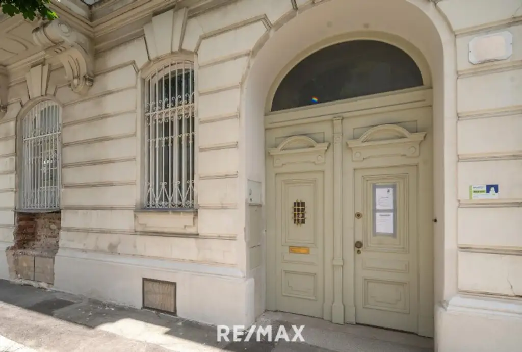 Rarität: Stadt-Villa mit weitläufigem Garten an exklusiver Hietzinger Adresse