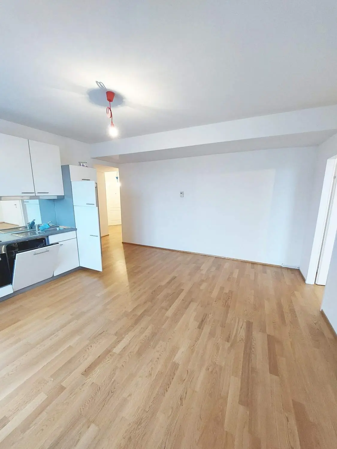 Helle 3-Zimmer-Wohnung  mit tollem Ausblick im 8. Bezirk!