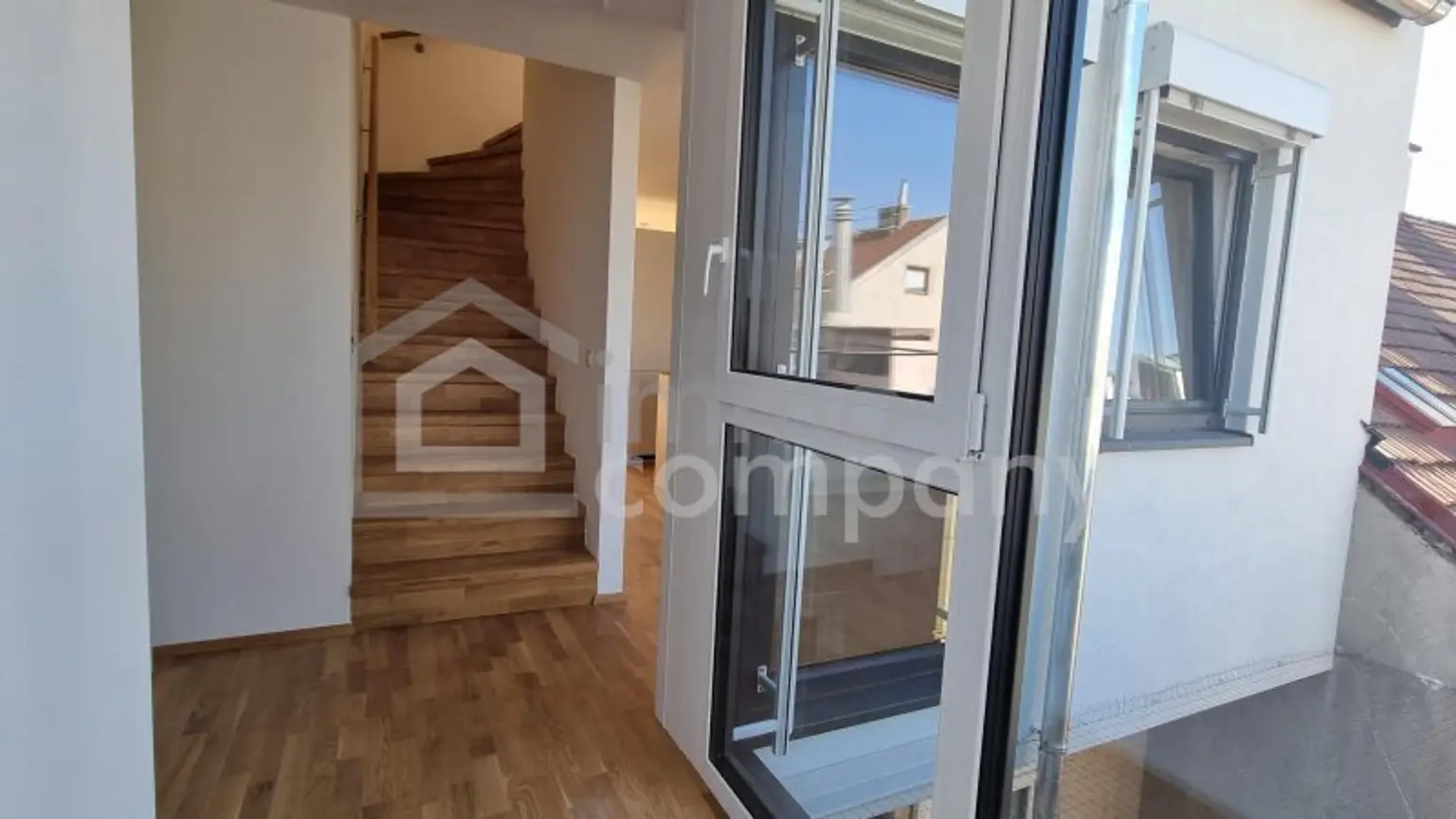 Blick von der Terrasse in die WG