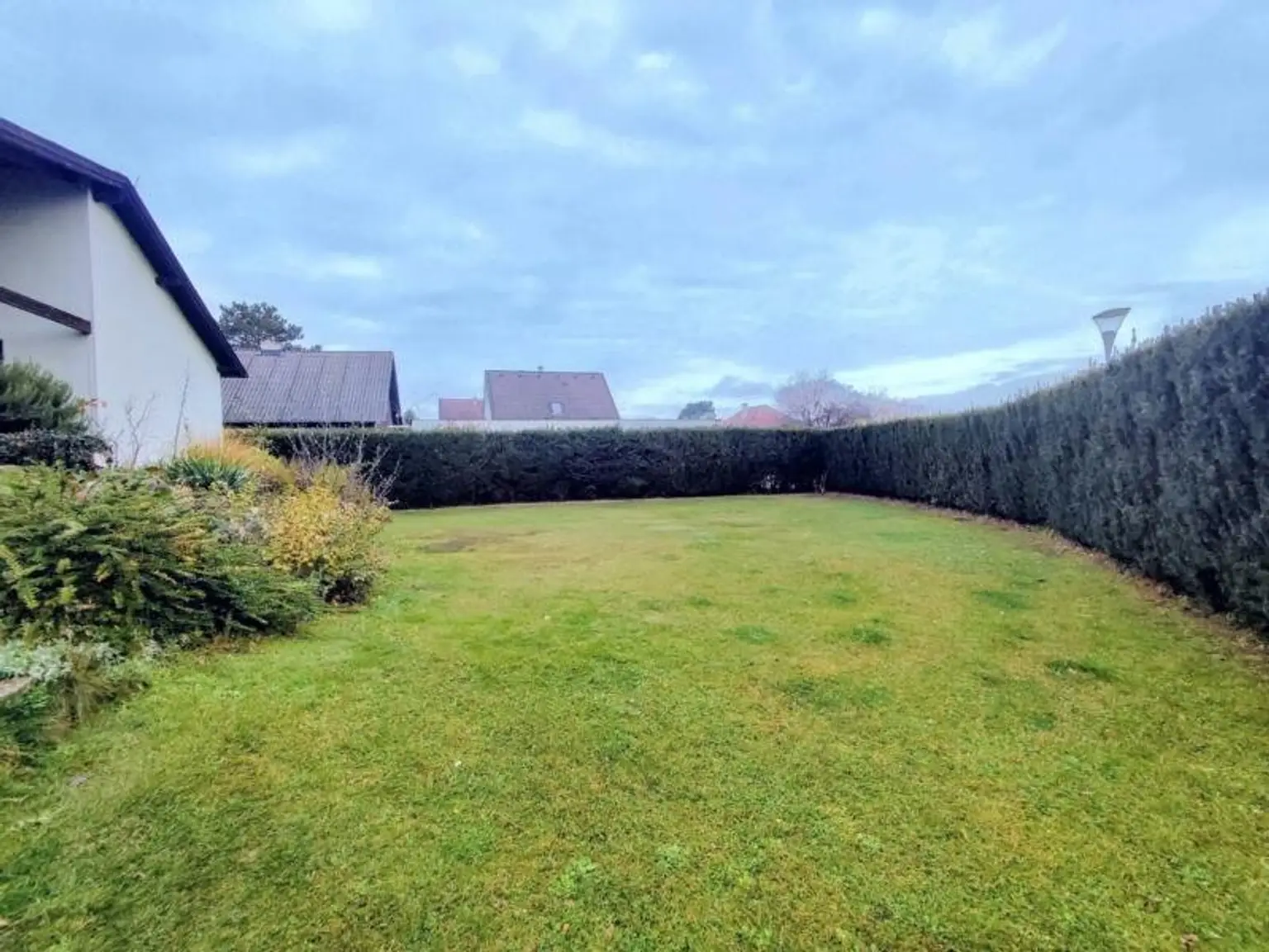 Verlieben sie sich in diese  ansprechende Immobilie in Bestlage  mit Grünblick