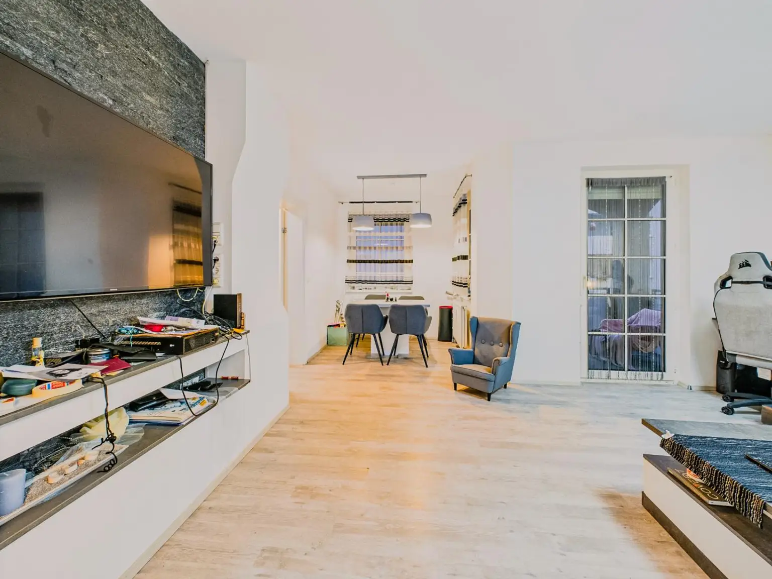 Wohn- und Essbereich 4