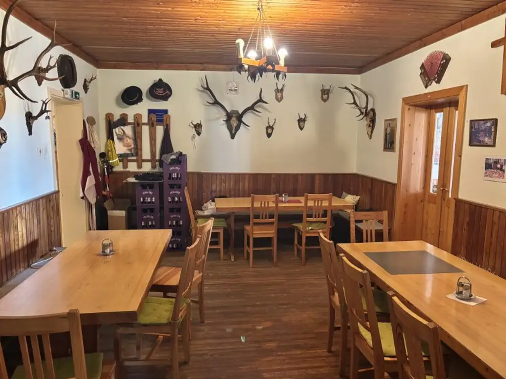 ** LEGENDE IN DER WEINIDYLLE ** D. Ehrensdorf !! Gepflegtes Haus mit ca. 245 m2 Nfl. in gediegener Ortsrandlage - Hauptwohnsitz möglich !!