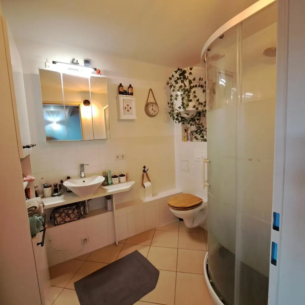 Provisionsfrei! Schöne Altbauwohnung mit Ambiente und historischem Flair!