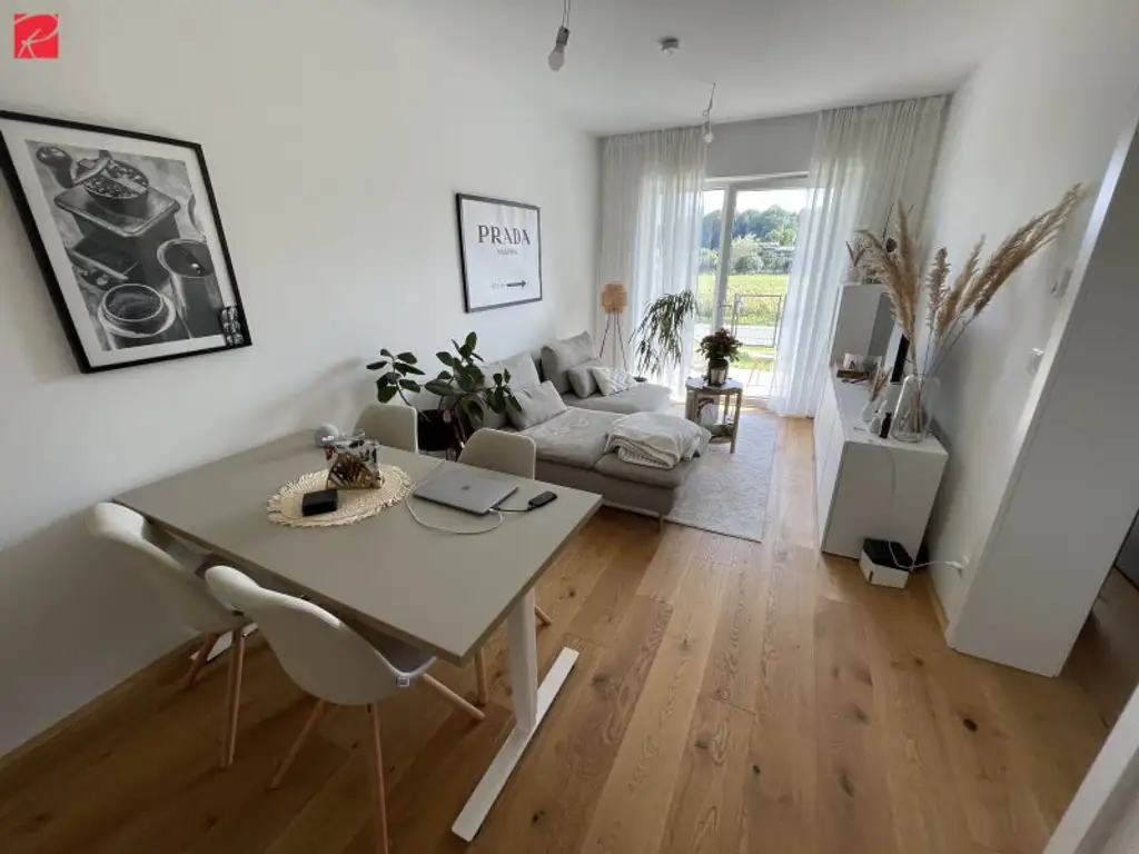 Stilvoller Wohntraum in moderner Wohnanlage