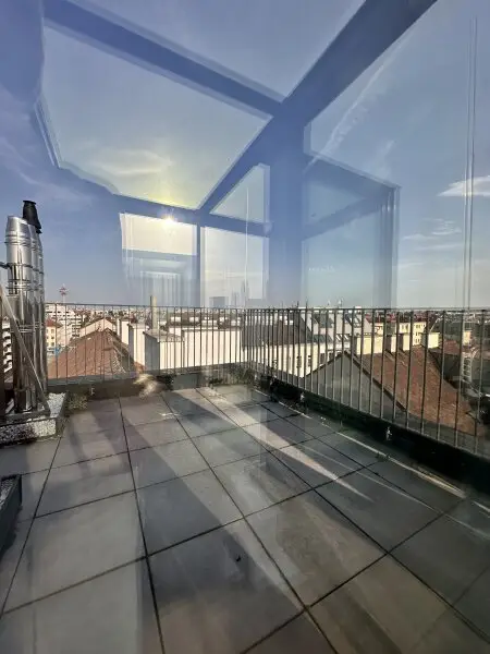 MÖBLIERTE WOHNUNG MIT DACHTERRASSE - MODERNSTE AUSSTATTUNG