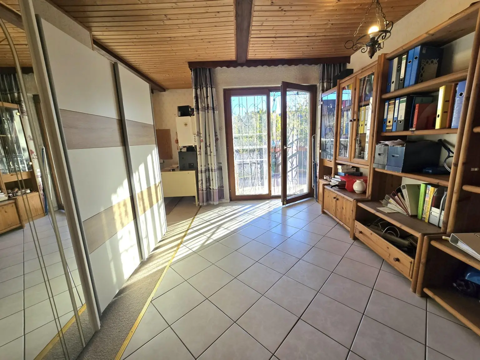 "Einfamilienhaus mit Potenzial und großem Garten – Theresienfeld "