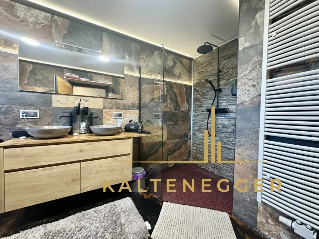 Traumhaftes Mehrfamilienhaus in Edlitz: 5 Zimmer und Pool