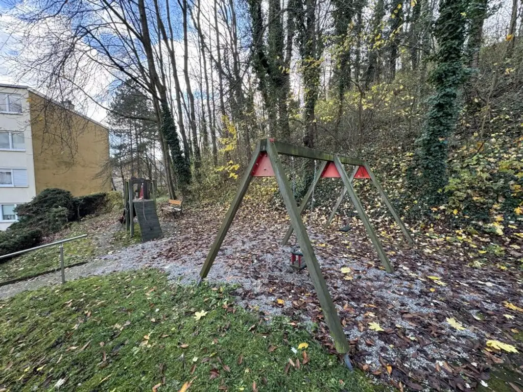 Charmanter Familienhit mit Loggia & viel Potenzial in absoluter Ruhelage von Klosterneuburg