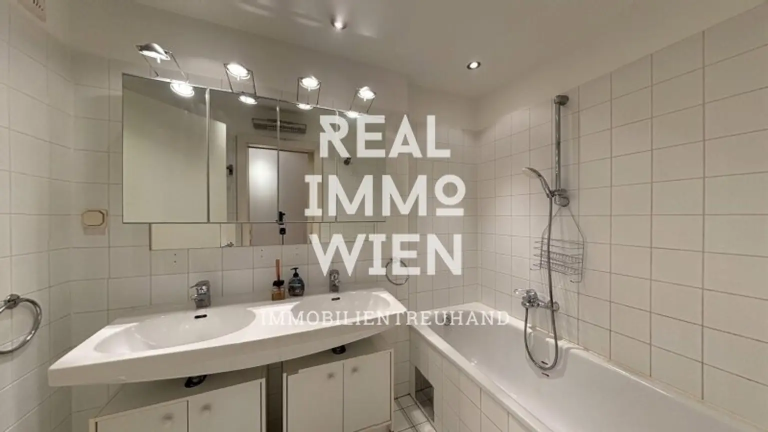 Stilvolle Maisonette in Toplage – inklusive Garten und Weinbergblick