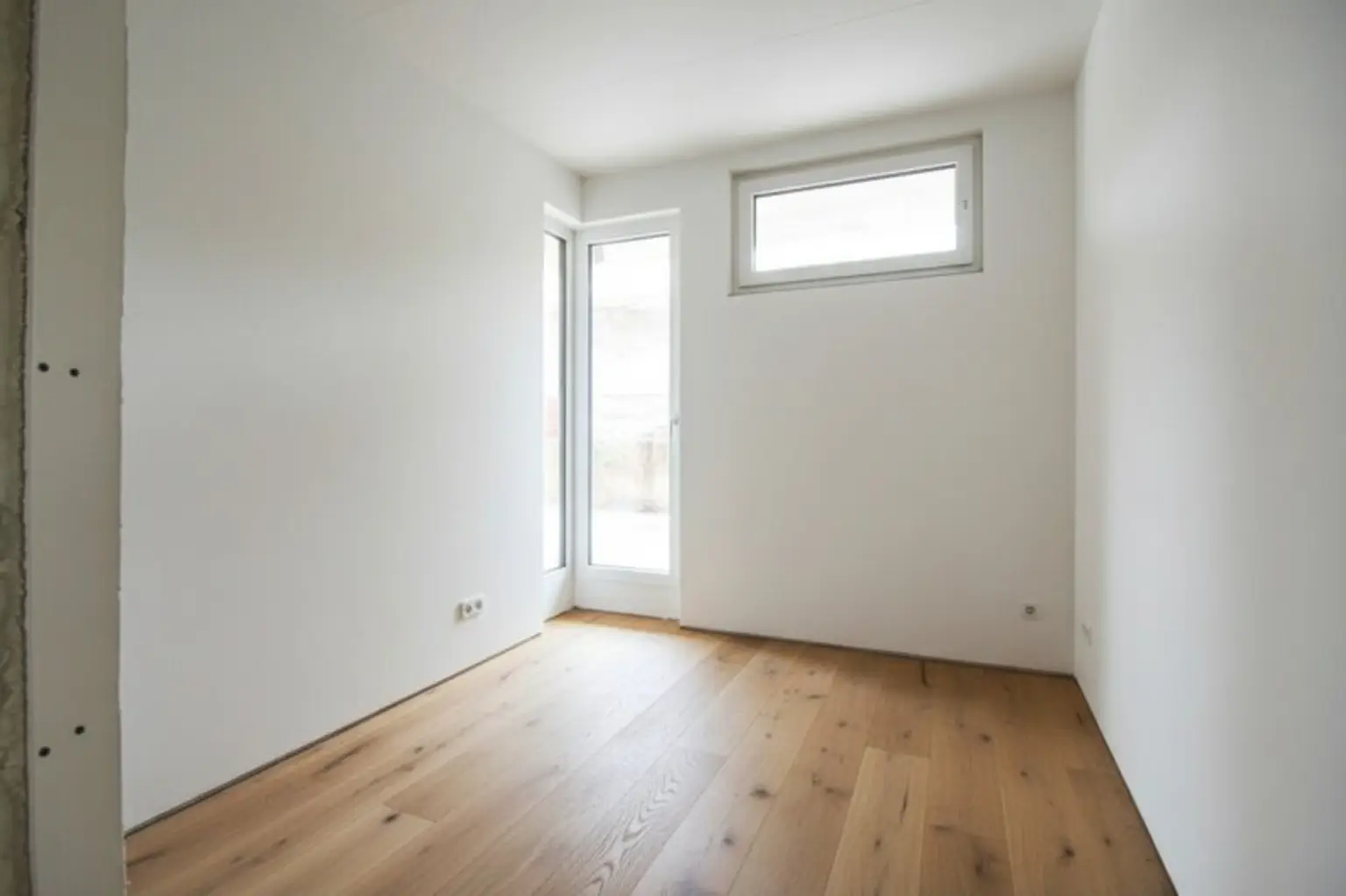 ERSTBEZUG | Wunderschöne, hochwertige 3-Zimmer Wohnung in kleinem Ziegel-Wohnbauprojekt | Terrasse & Garten | TOP 1