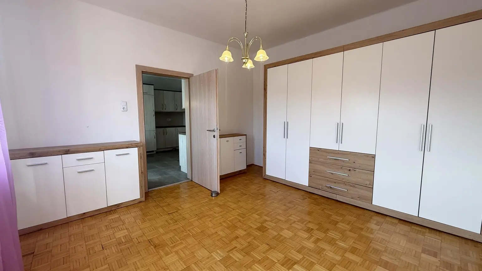 Zimmer 2 neben Küche