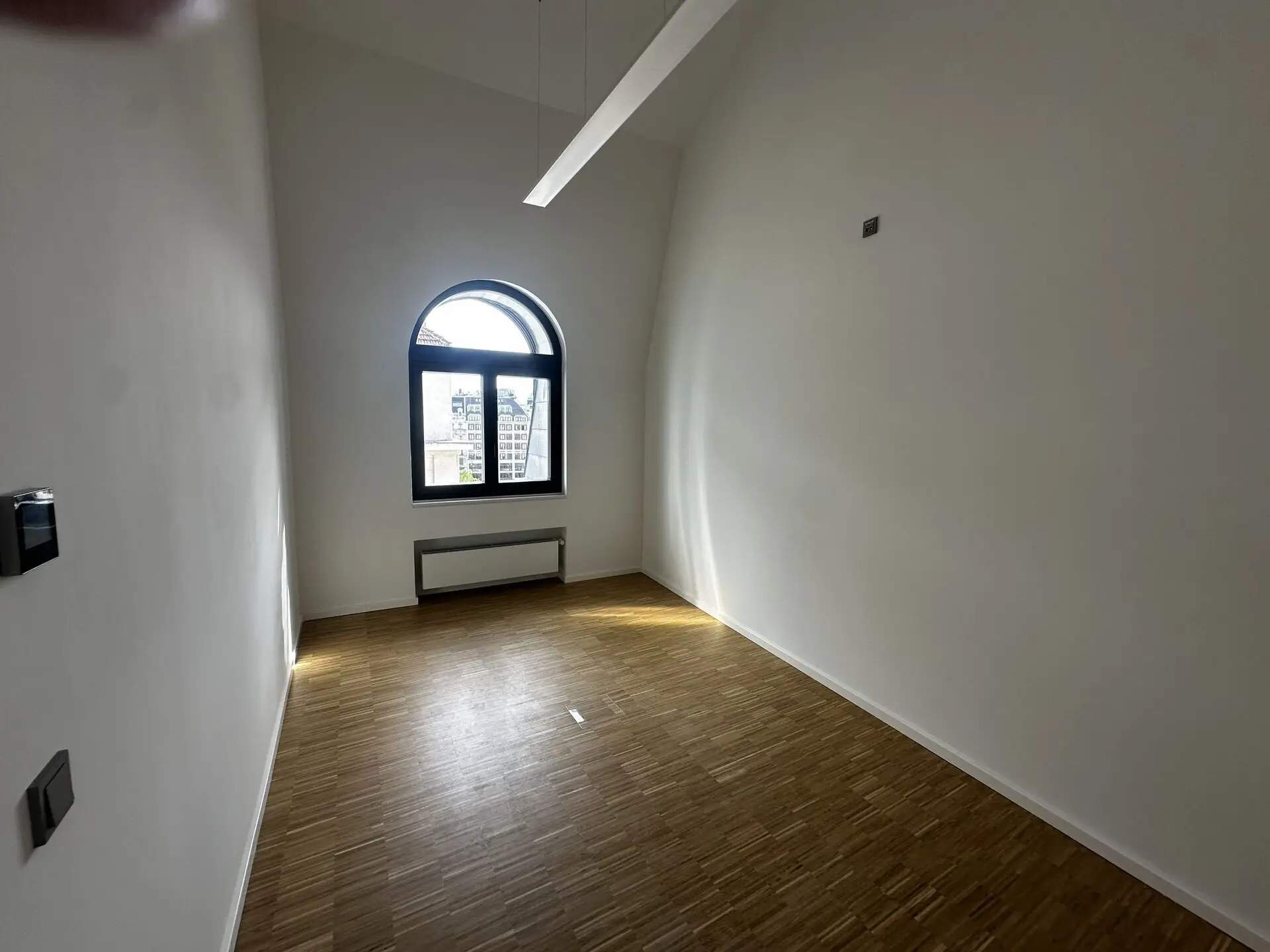Top klein Office Blick Neuer Markt