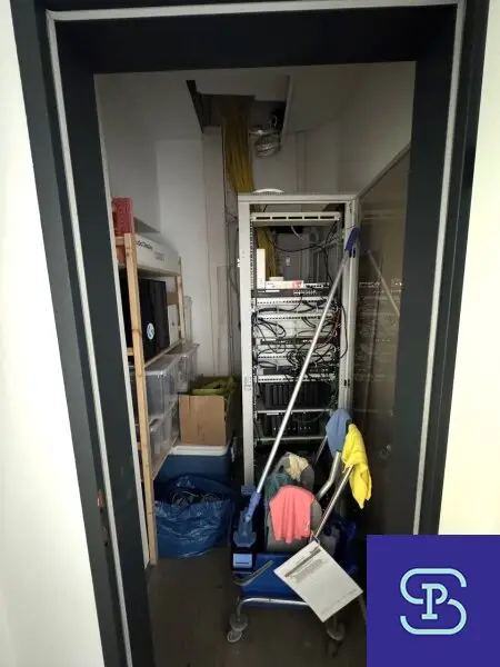 Naschmarkt-Nähe: Renoviertes 167m² Büro mit Garage, Balkon und Lift - 1050 Wien