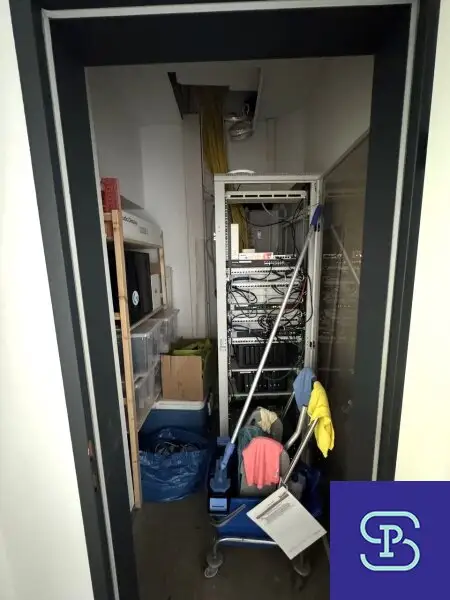 Naschmarkt-Nähe: Renoviertes 167m² Büro mit Garage, Balkon und Lift - 1050 Wien