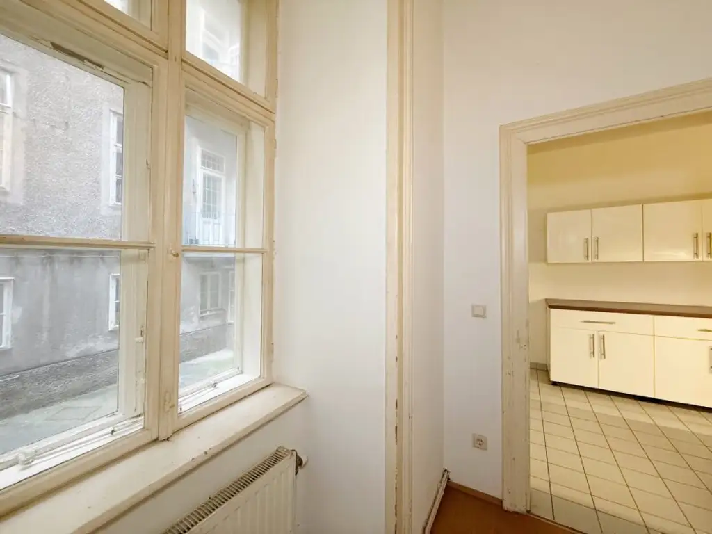 4-Zimmer-Wohnung in zentraler Lage Wiens – ideal geeignet als WG für 3 Studenten