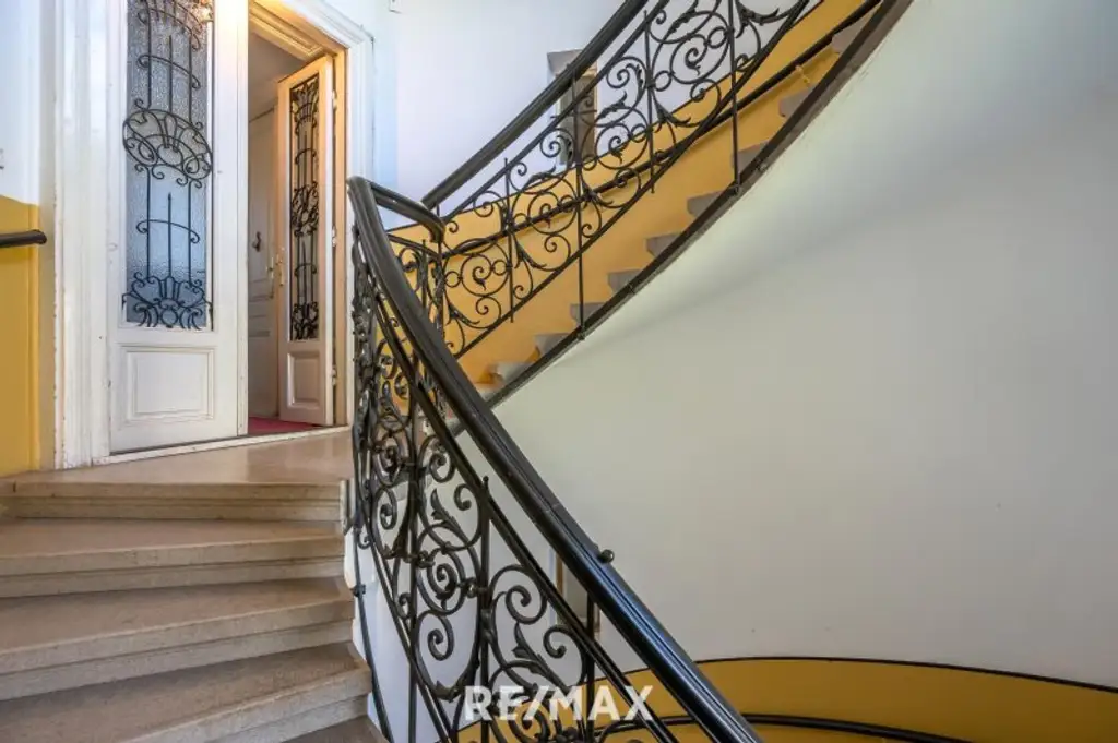 WOHNUNG IN ALTBAU-VILLA | EIGENGARTEN | SANIERUNGSBEDÜRFTIGES JUWEL