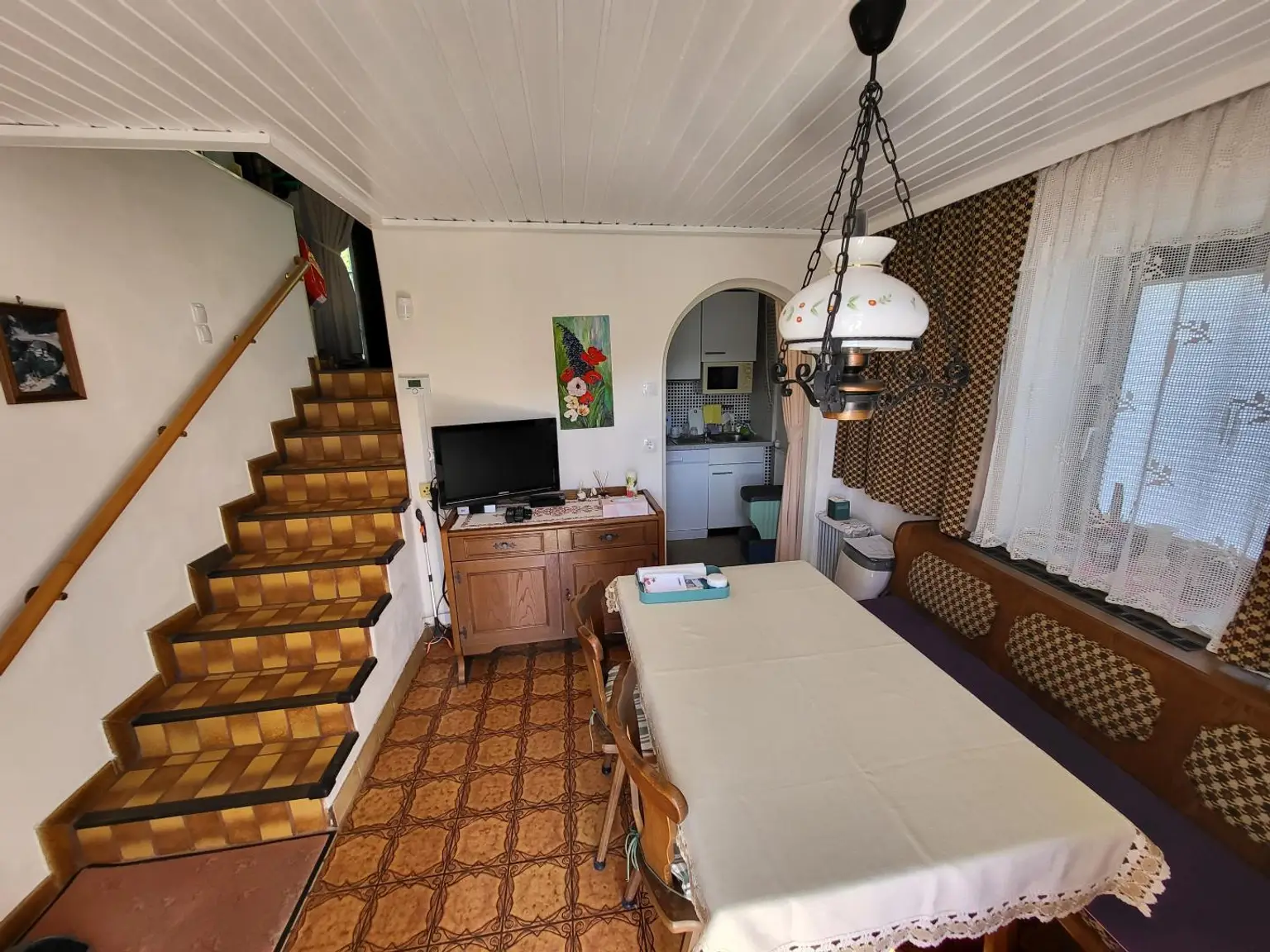 Esszimmer mit Küche