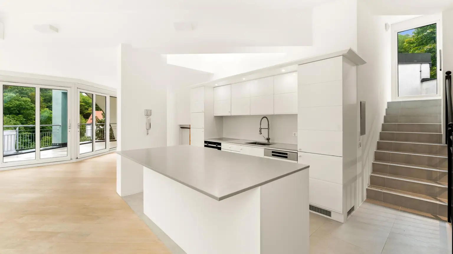 Lebensgefühl Sievering! Dachgeschoss Terrassen Wohnung mit Stil, Charme und Charakter - Bestlage 19. Bezirk