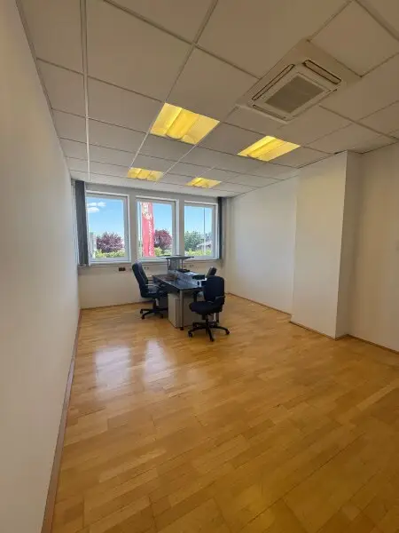 Kostengünstige Büro-/ und Lagermöglichkeit!