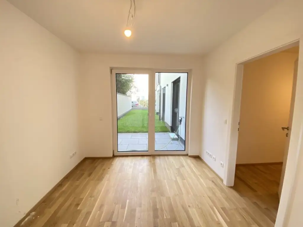 Neuwertige Gartenwohnung an der Langobardenstraße - Hofruhelage - Luftwärmepumpe