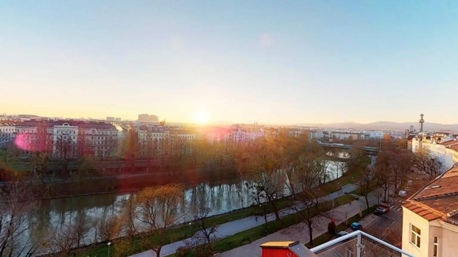 Auserlesene, klimatisierte Stadtwohnung mit Balkon und Dachterrasse mit fantastischem 360° Panorama-Blick über Wien