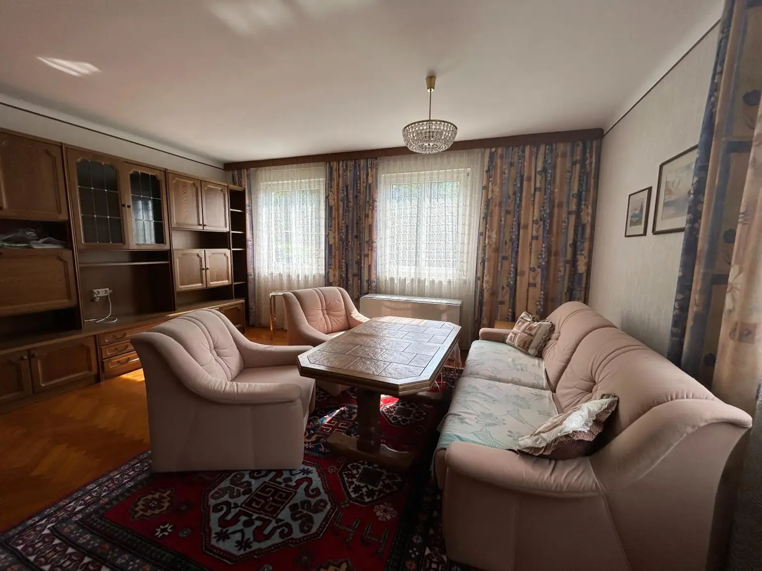 Sehr gepflegte 3-Zimmer Wohnung mit Loggia!