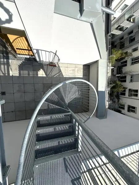 Hier werden Träume war! Exklusive 4-Zimmer Maisonette-Wohnung mit ca. 113 m2 sowie eigener Dachterrasse in ruhiger Lage