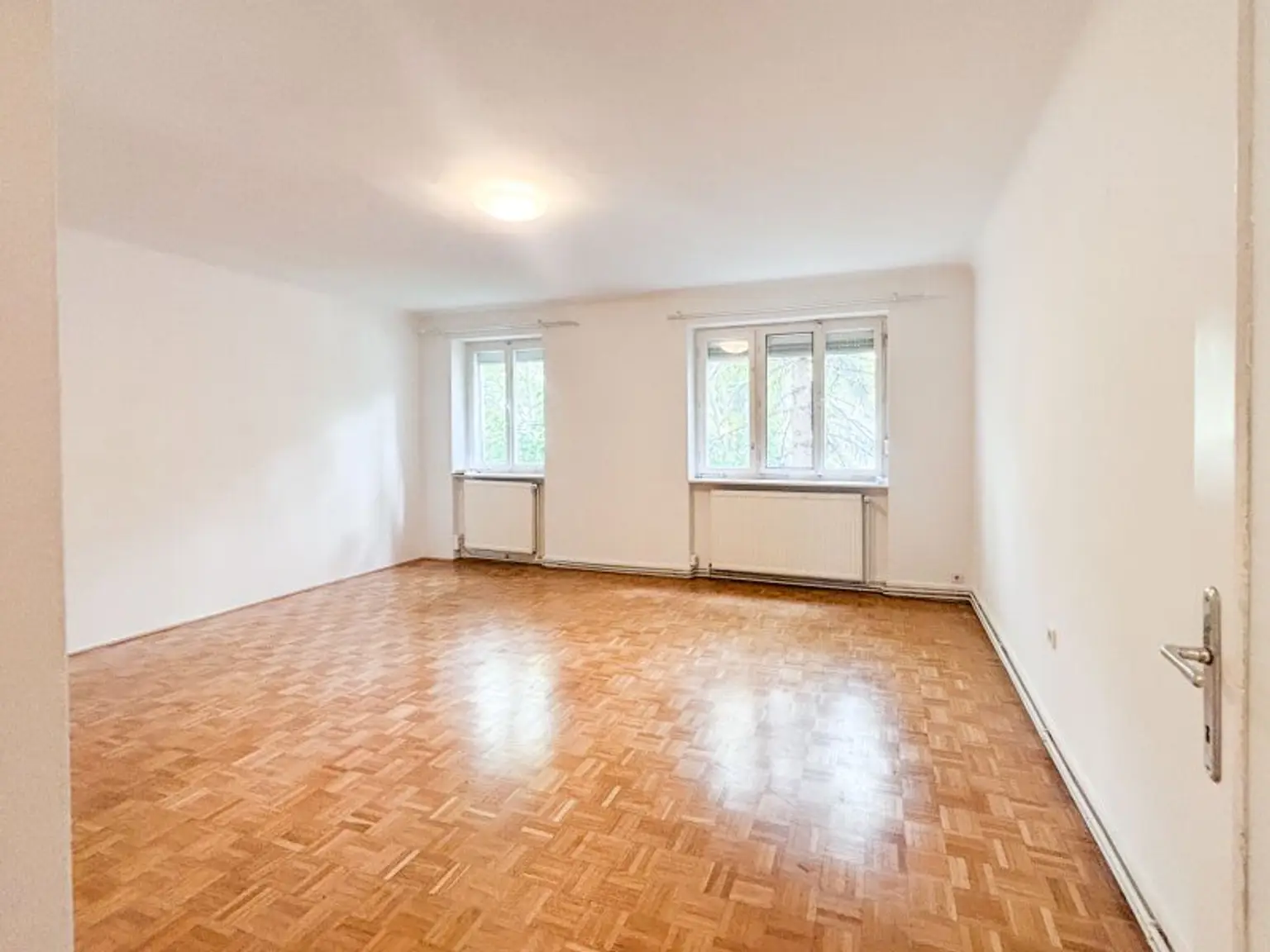 Ruhige Wohnung mit Grünblick
