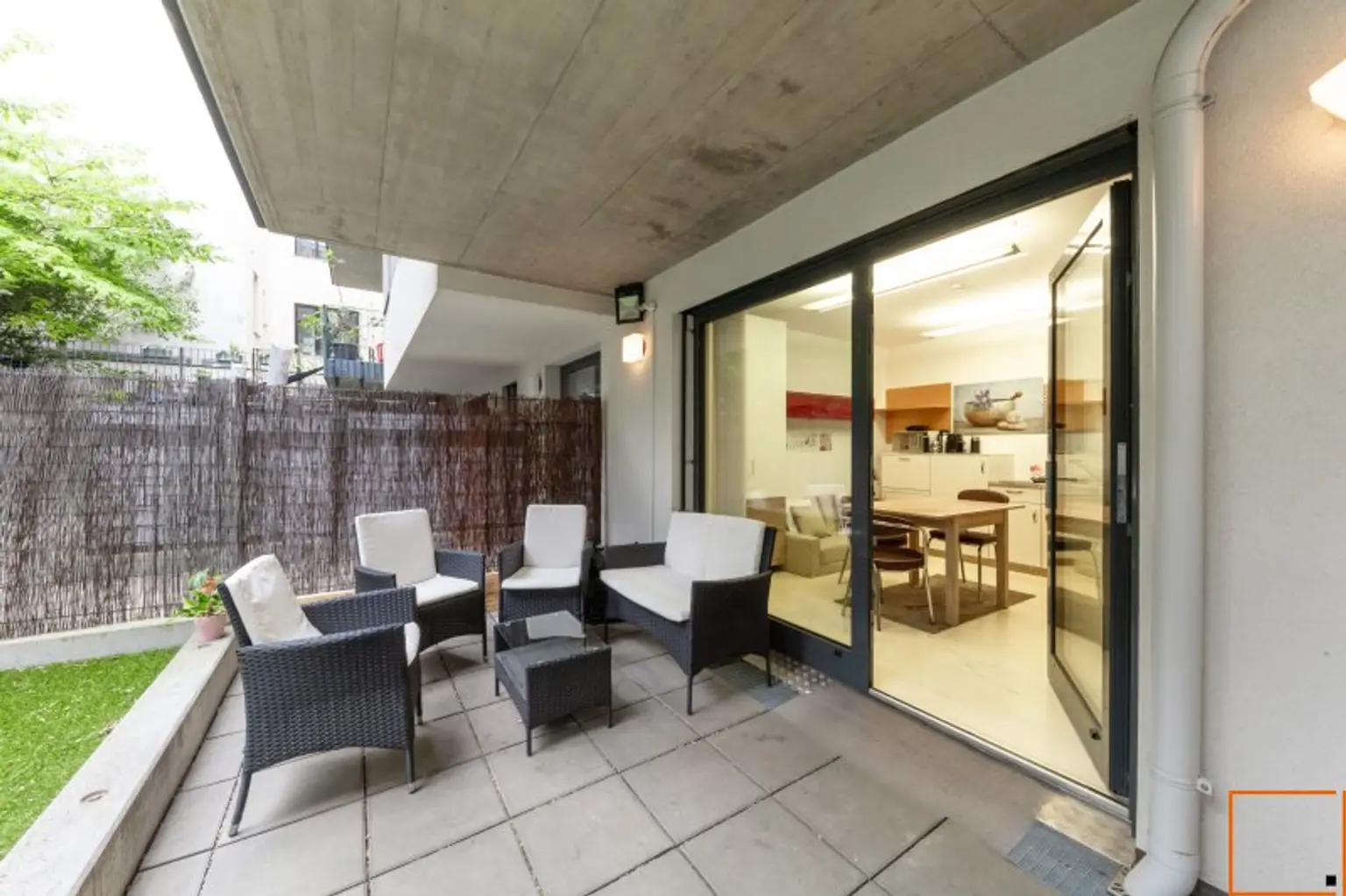 ARZTMEILE THERESIENGASSE _HERVORRAGEND EINGEFÜHRTE  ARZTPRAXIS SUCHT NEUEN EIGENTÜMER