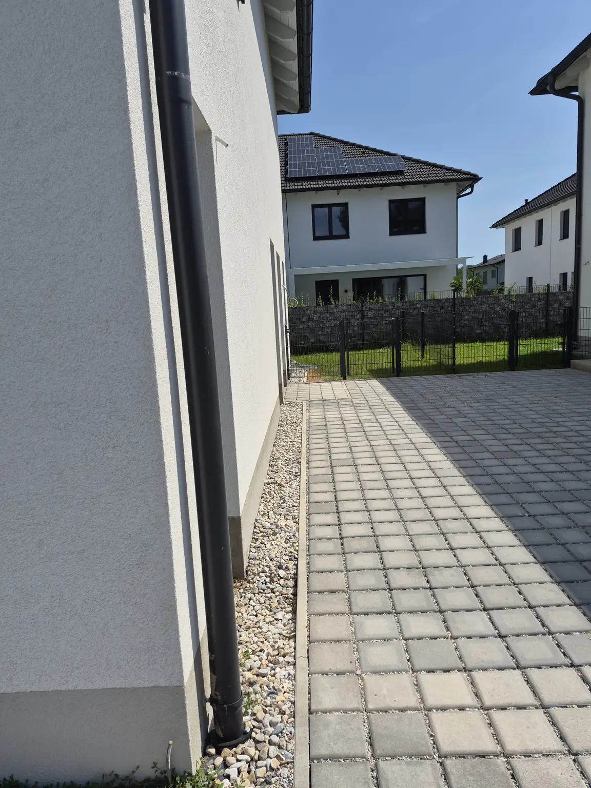 Neubau - Tolle Doppelhaushälfte belagsfertig - Neufelder See schnell erreichbar!