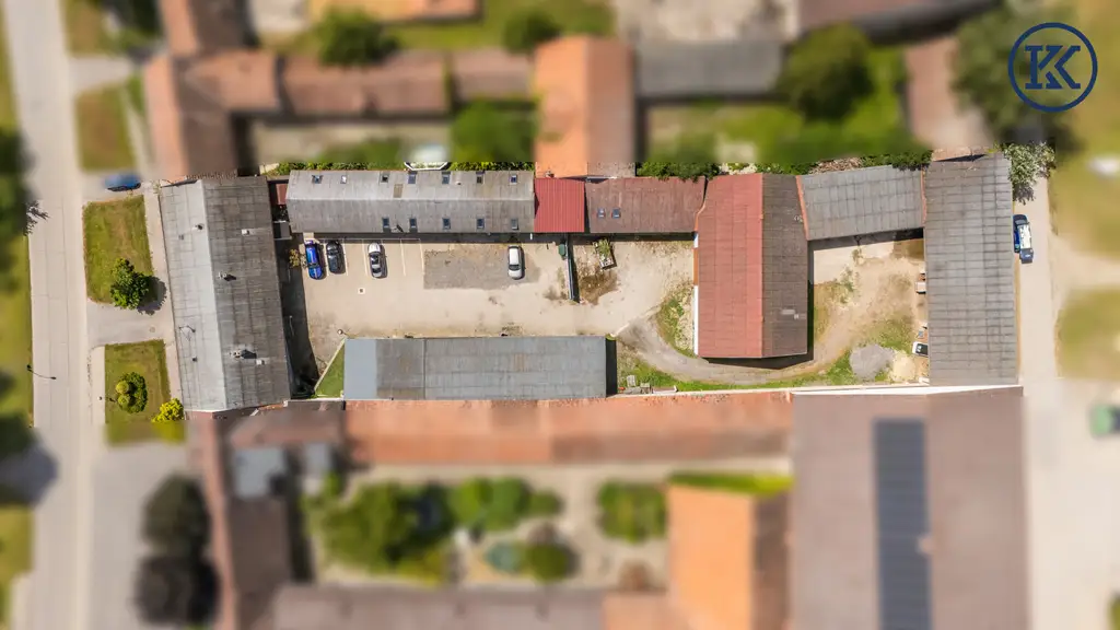 Lebendiges Unternehmen mit monatlichen Einnahmen von 10-12.000€