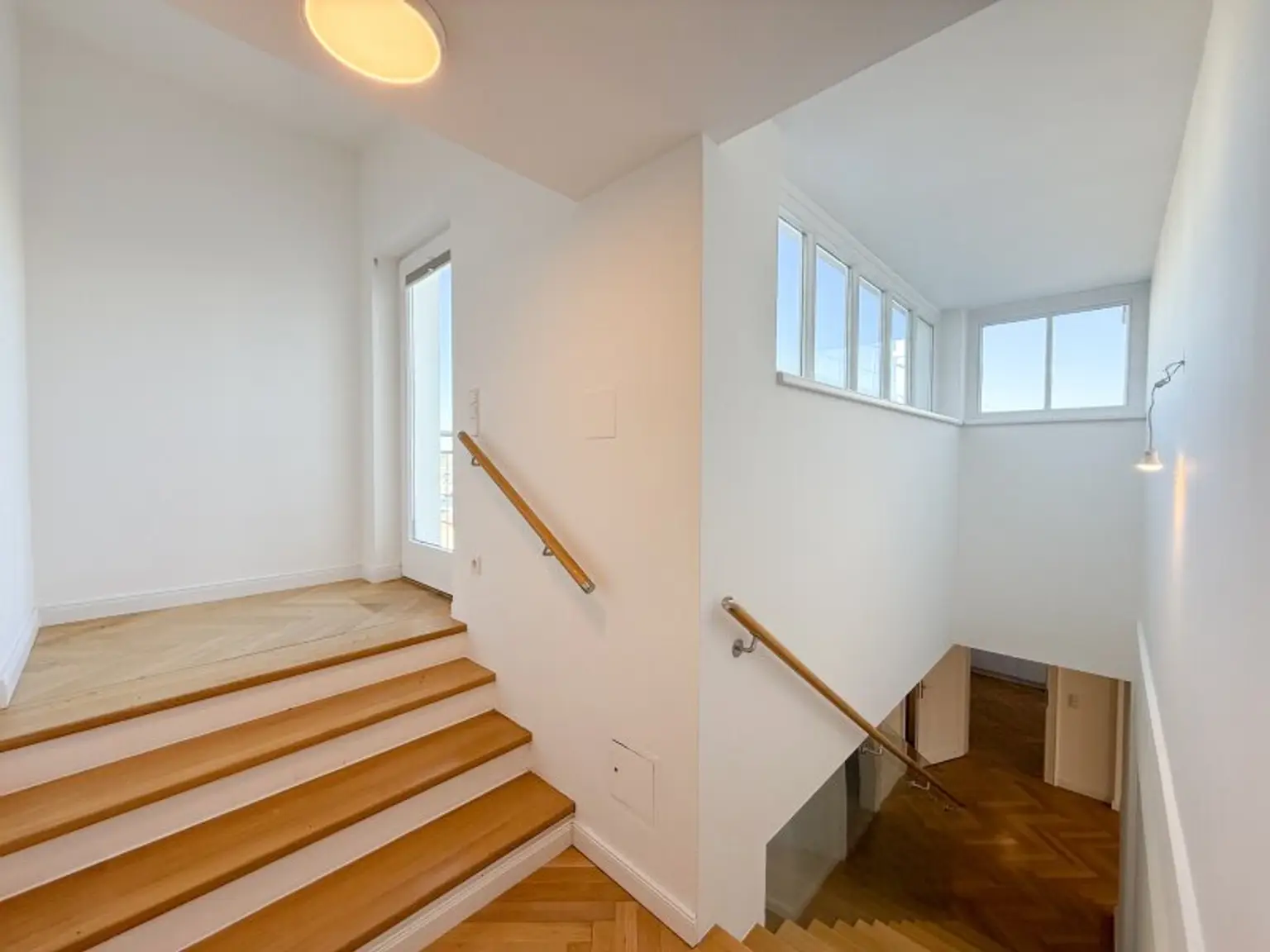 Exklusive 3-Zimmer-Dachgeschoßwohnung mit Klimaanlage und Dachterrasse – Kärntner Ring, 1010 Wien