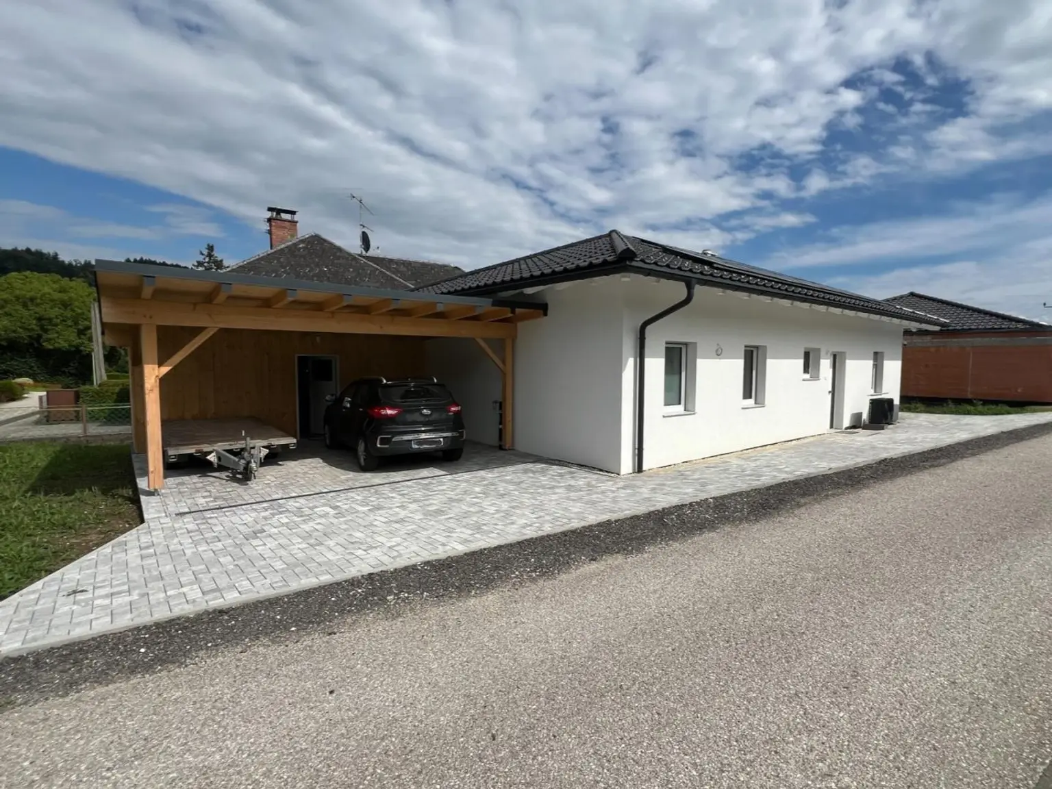 SOFORT VERFÜGBAR! Neubau Bungalow mit XL-Terrasse, Erstbezug, Photovoltaikanlage & Doppelcarport in Ampflwang am Hausruck