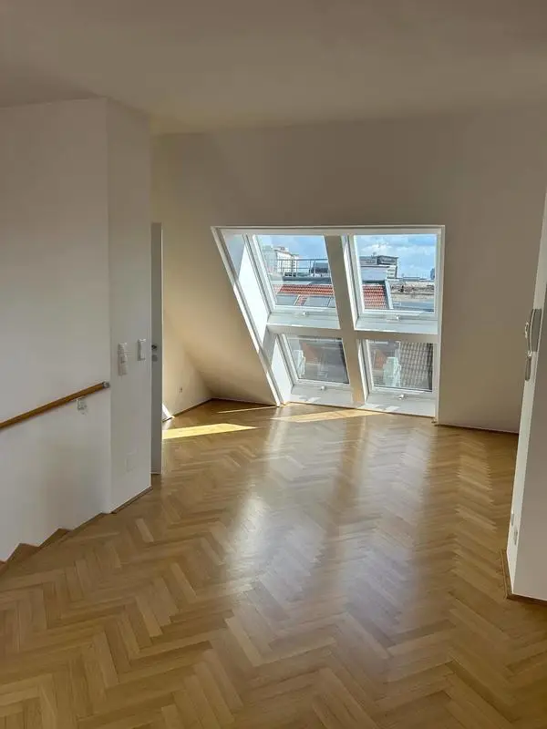 Dachgeschoßwohnung mit atemberaubendem Ausblick