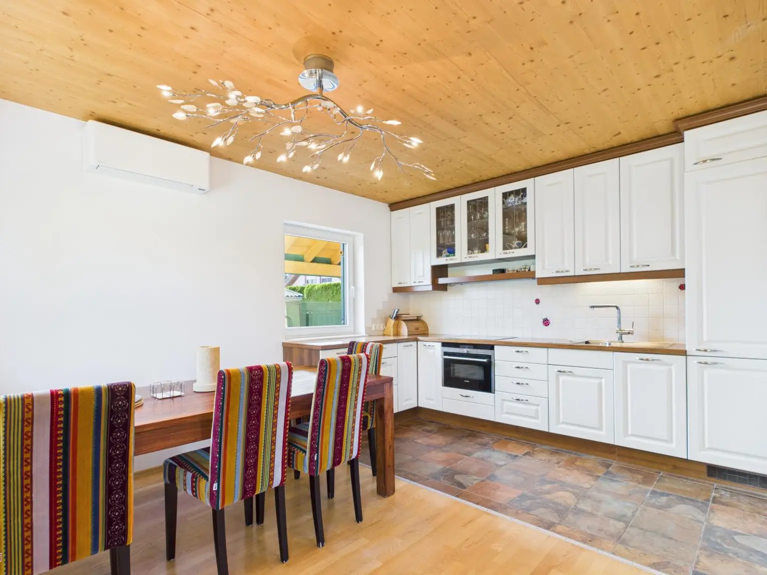 Modernes Einfamilienhaus mit TOP Ausstattung beim Neufelder See - Superädifikat