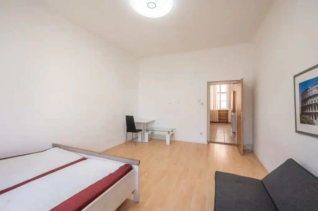 ++KLNB121++ sanierungsbedürftige 2-Zimmer-Wohnung in sehr guter Lage! - Airbnb