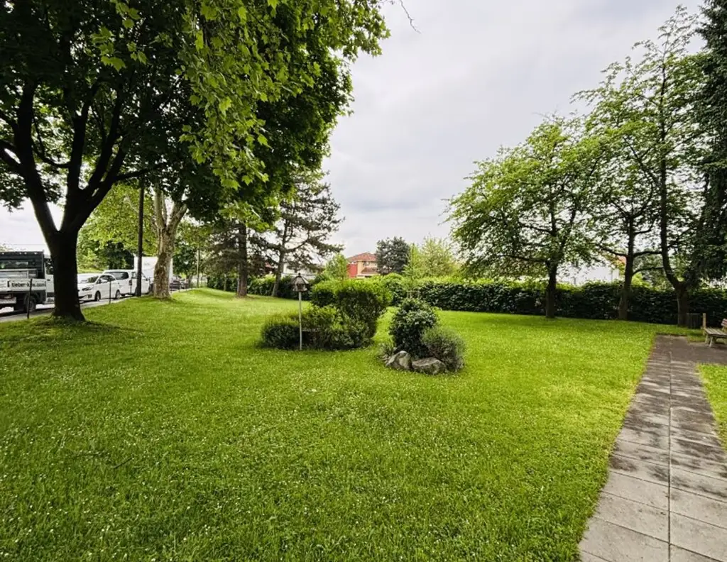 Attraktive 3,5 Zimmer-Wohnung mit Loggia - optimale Raumaufteilung!