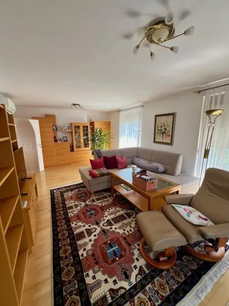 Krumpendorf - Gepflegtes Einfamilienhaus mit Einliegerwohnung