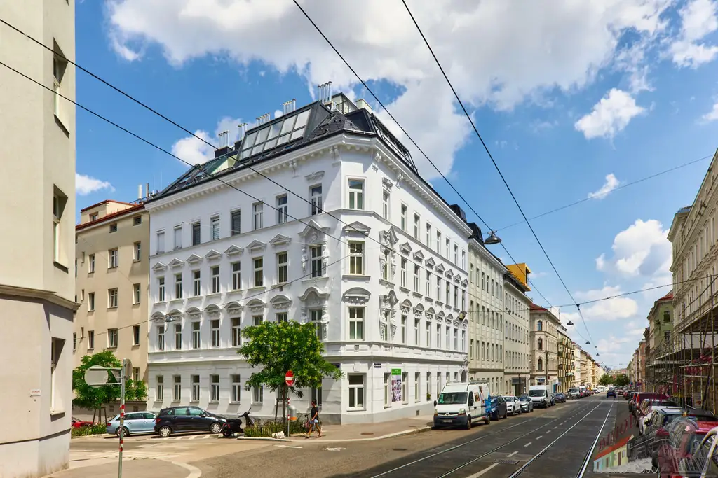 Großzügige 3-Zimmer-DG-Wohnung mit 41 m² Terrasse Panoramaterrasse