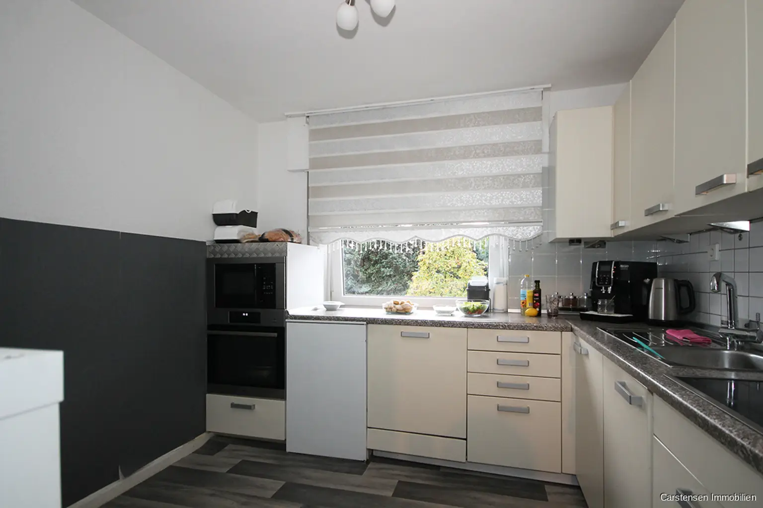 Küche 1. OG rechts Bild 2