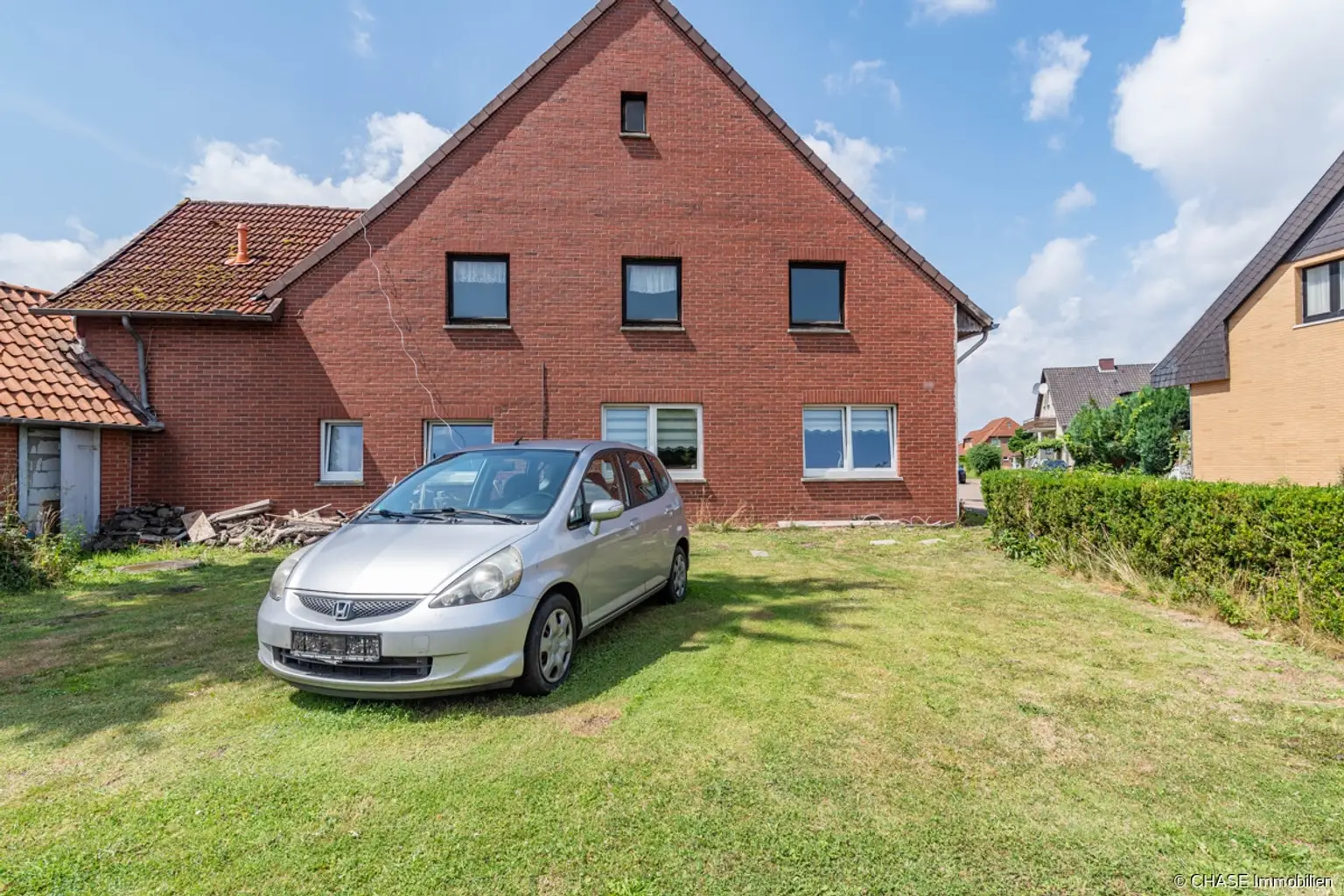 Straßenansicht - Vorderhaus