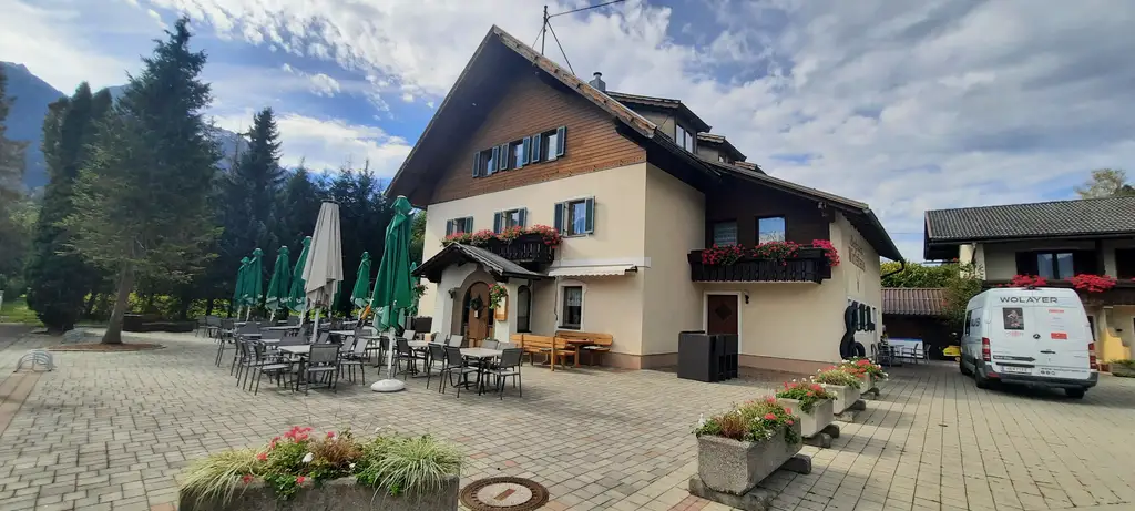Gutgehender Gastbetrieb mit Zimmervermietung -  Schi- und Wanderregion Nassfeld Hermagor