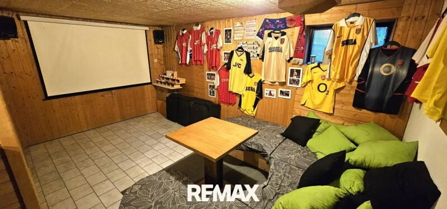 KG Partyraum mit Heimkino