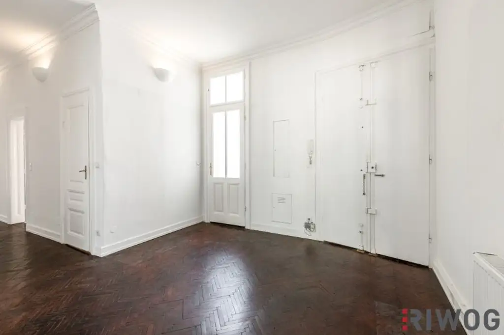 Beeindruckende Stilaltbauwohnung | Innenhofbalkon | Ca. 3,5 m Raumhöhen | 3. Etage | Nähe Donaukanal, Hundertwasserhaus, 1. Bezirk, Prater