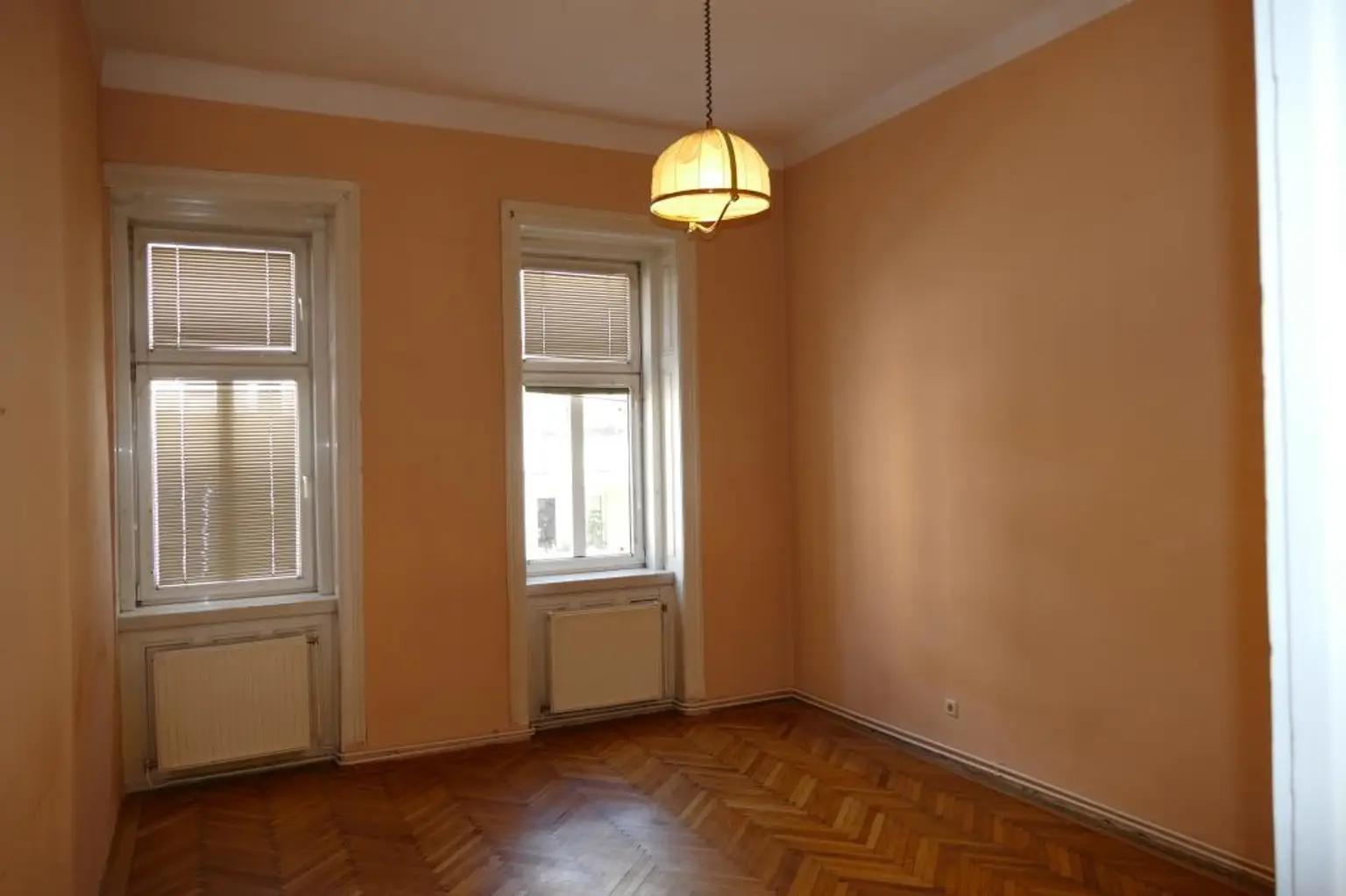 Zentral begehbar, charmante Ideal-Single-Student- Mietwohnung.