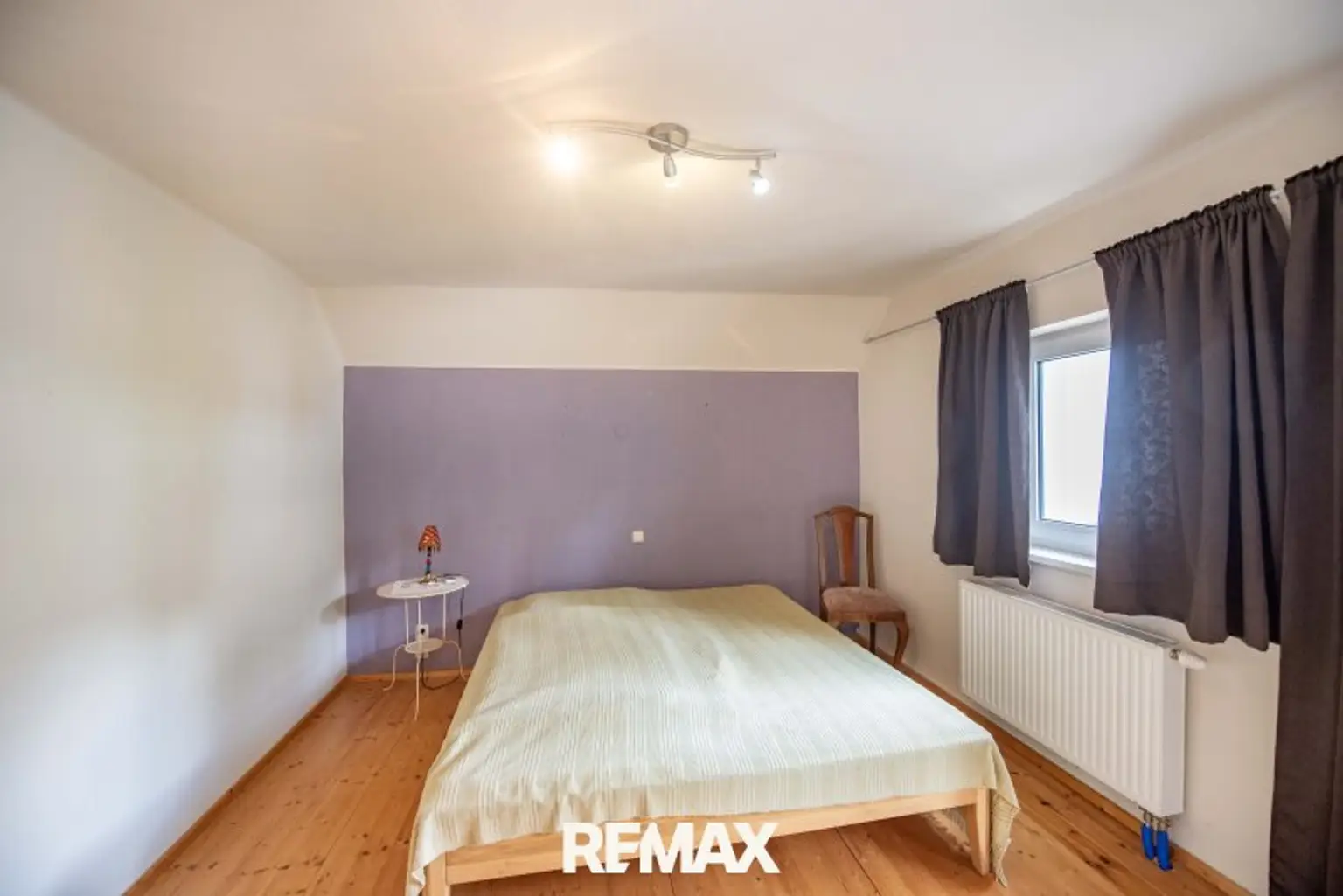 Schlafzimmer 1 mit Balkon