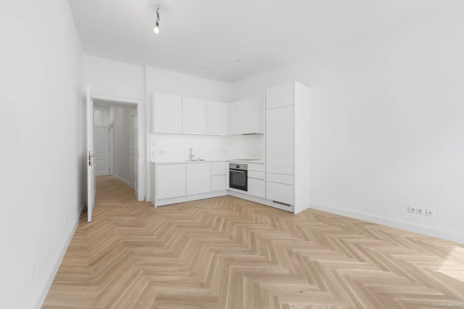 EIN WIENER ALTBAU, ZEITGEMÄSS GEDACHT